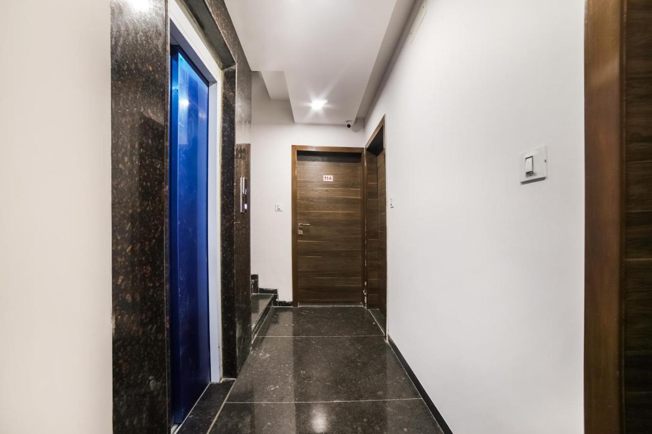Capital O 41587 Hotel Airport Inn One Ahmedabad Eksteriør bilde